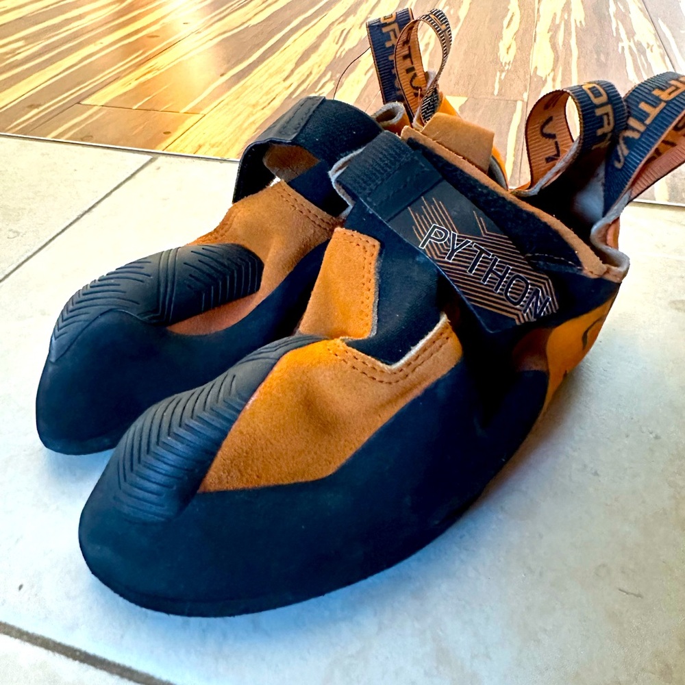 La Sportiva Python (39.5)